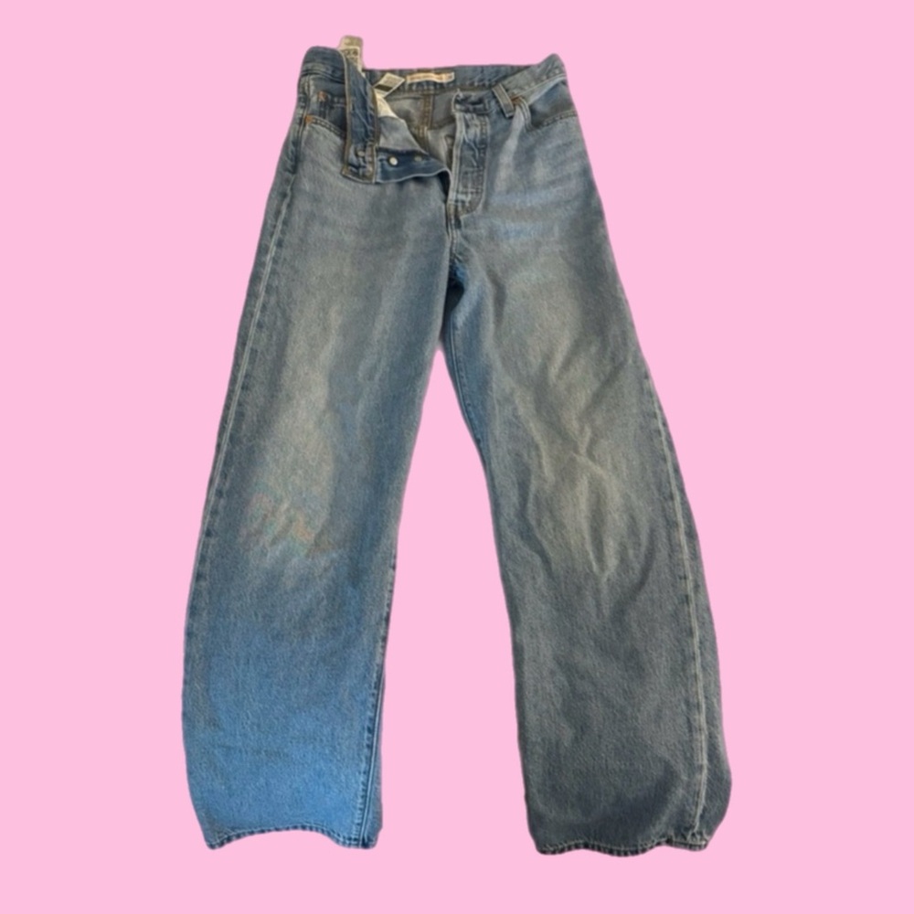 ✨levi’s ribcage straight ankle jeans - light wash ✨